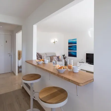 C7 - Staywiz Us -1 Bdr Pointe Croisette 5min Sea - Parking, Ac & Terrace 아파트